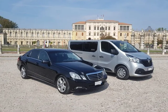 Las Vegas Airport to Lake Las Vegas Private Transfer - Image 6