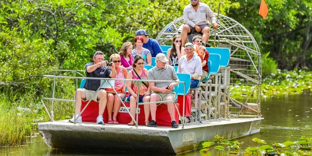 Miami Everglades Park, Bus & Yacht Tour - Image 3