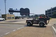 Nashville City Tour in a Classic Bronco thumbnail 5