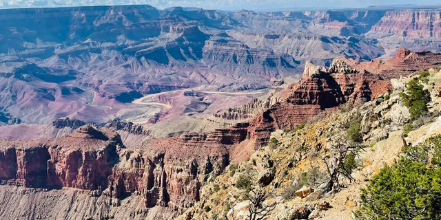 Las Vegas Grand Canyon and Antelope Canyon Tour - Image 3