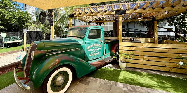 Fort Lauderdale Historic District Food Tour - Image 5