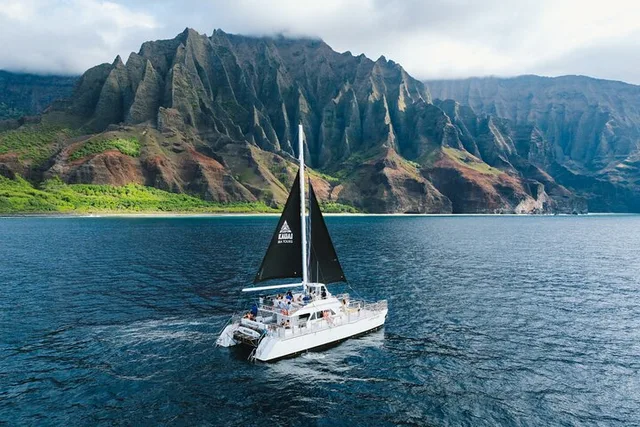 Kauai Nā Pali Snorkel Cruise Aboard Lucky Lady - Image 2