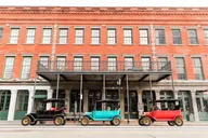 Galveston Model-T Electric Golf Cart Rental thumbnail 2