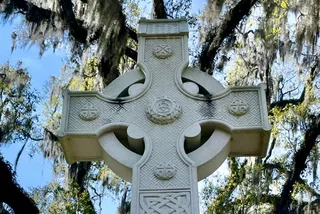 Savannah Bonaventure Cemetery Van Tour