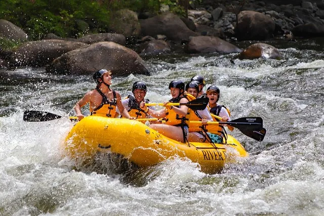 Hartford Whitewater Rafting Adventure 2 hr - Image 1