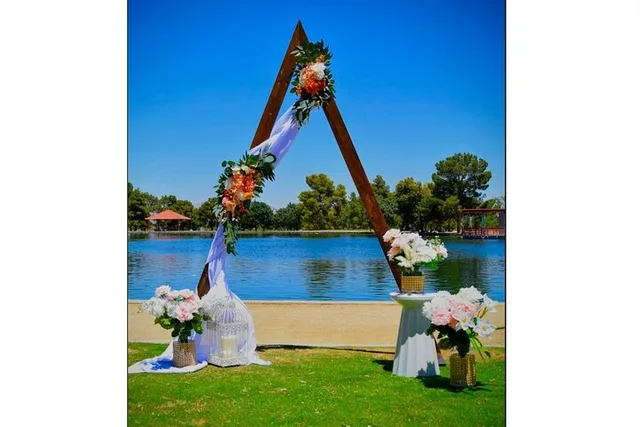 Las Vegas Scenic Wedding Ceremony - Image 2