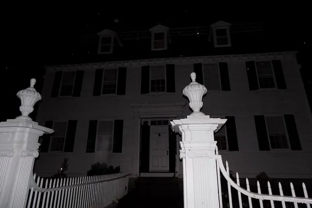 Salem Ghost and Paranormal Tour - Image 5