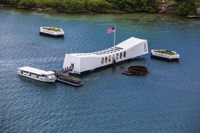 Pearl Harbor USS Arizona and USS Missouri Tour - Image 2