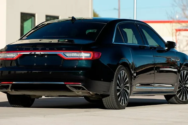 Seattle Private Sedan Transfer from SEA Airport - Image 2