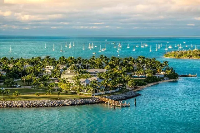 Key West Harbor Cruise Private Boat Tour - Image 4