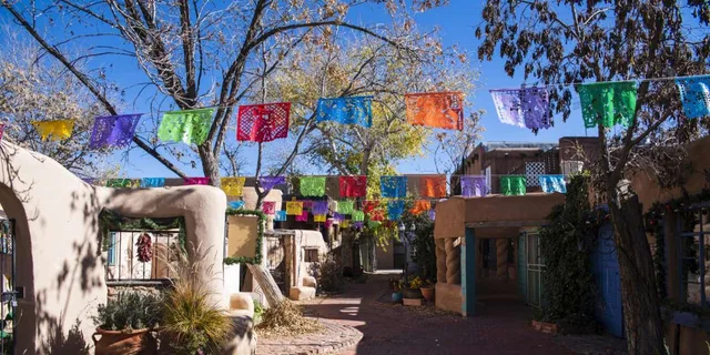 Albuquerque Walking Tour: Historic Plaza & Museums 2.5 hr - Image 2