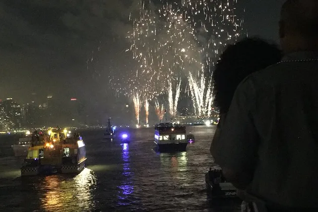 New York City July 4th Fireworks Cruise - Image 4