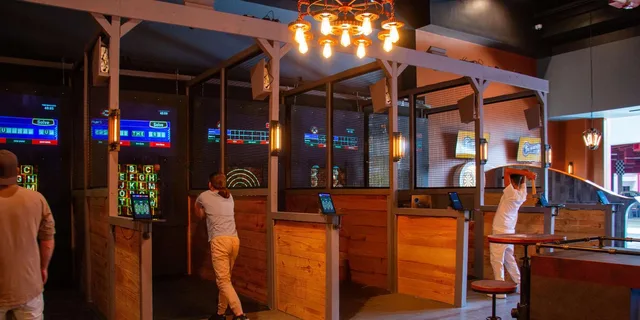 Orlando Axe Throwing at Dezerland Park - Image 5