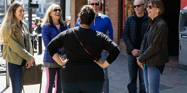 Staten Island Walking Tour with Pizza - Image 1