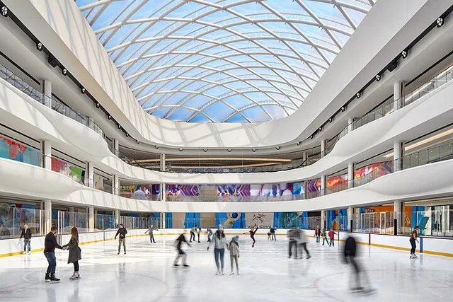American Dream Ice Skating Experience - Image 3