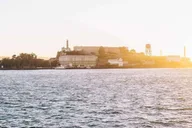 San Francisco Dinner Cruise thumbnail 4