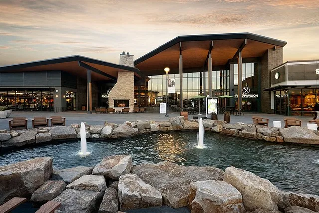 Denver Shopping Tour to Premium Outlets - Image 1
