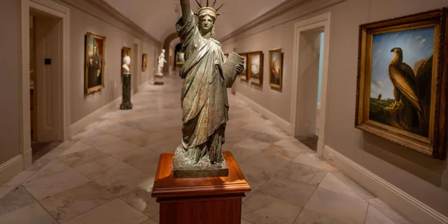 Washington DC Art and Portrait Gallery Tour - Image 5