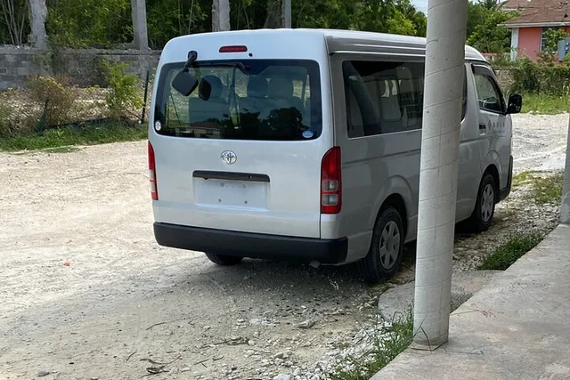 Providenciales Mini Bus Tour - Image 5