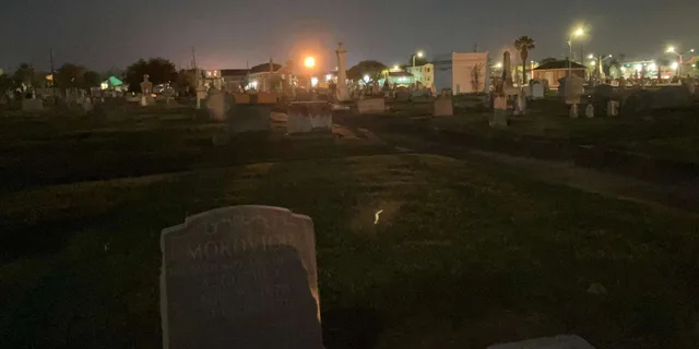 Galveston Ghost Tour on the Strand 1.5 hr - Image 2