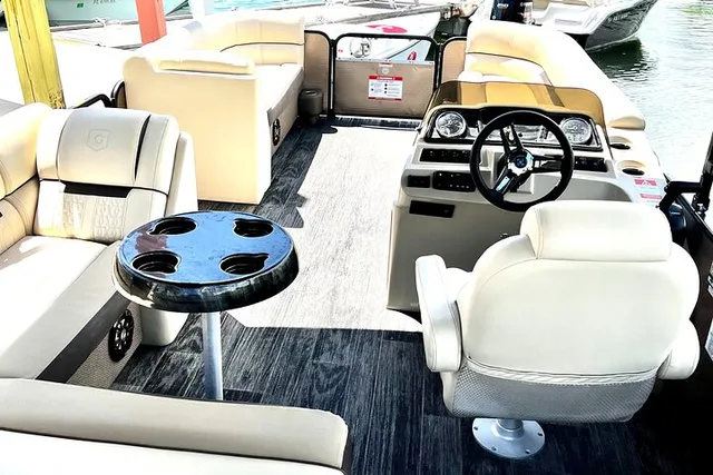 Key West Pontoon Boat Rental 8 hr - Image 4