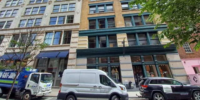 New York City Walking Tour of SoHo and NoHo - Image 4