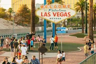 Las Vegas Hop-On Hop-Off Bus Tour thumbnail 1