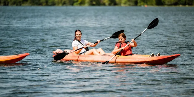 Austin Kayak and Canoe Rental on Lady Bird Lake - Image 5
