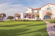 Malibu Private Tour: Beaches and Mansions 4.5 hr thumbnail 5