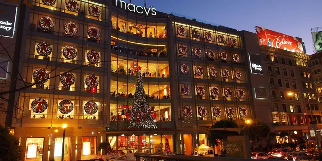 San Francisco Christmas Lights Tour with Cider - Image 4