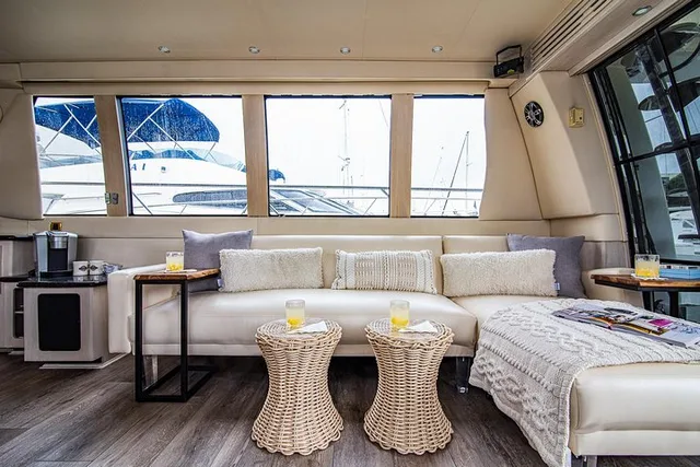 Marina del Rey Yacht Charter 60' CARVER 4 hr - Image 4
