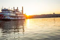 Cincinnati Riverboat Cruise with Lunch thumbnail 1