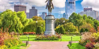 Boston Public Garden and Beacon Hill Half-Day Tour