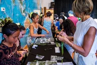 Maui Ti Leaf Bracelet Craft Class thumbnail 2
