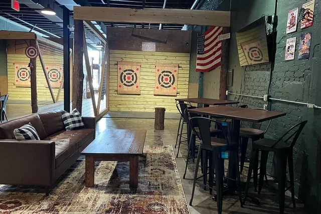 Jacksonville Axe Throwing Experience - Image 1
