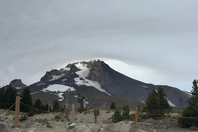 Portland Mt Hood Waterfall Tour with Wine and Lunch - Image 4