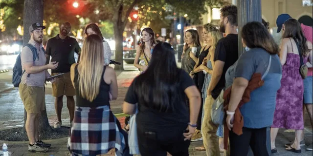 Austin Pub Walk Tour - Image 3