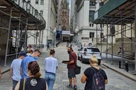New York City Private Highlights Tour by Car thumbnail 2