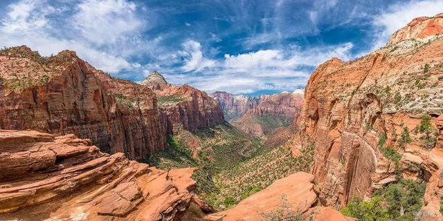 Las Vegas Zion and Bryce Canyon Small Group Tour - Image 1