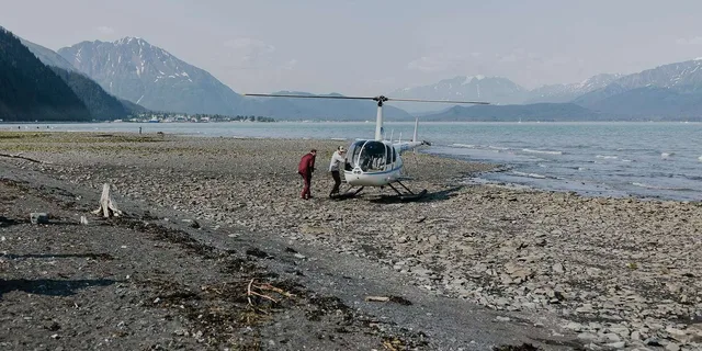Seward Helicopter Tour Over Harding Icefield - Image 4