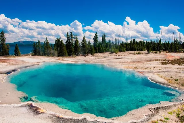 Yellowstone, Glacier, Grand Teton & Banff Audio Tour - Image 1