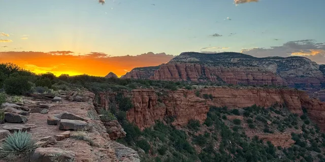 Sedona Night Hike and Stargazing Tour - Image 5