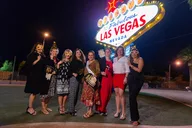Las Vegas Private Limo Photo Tour 2 hr thumbnail 1