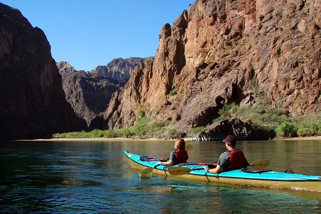 Las Vegas Kayak Tour of Hoover Dam and Black Canyon - Image 2
