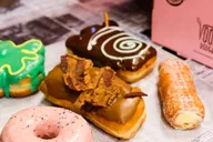 Chicago Donut and Sweet Treats Walking Tour thumbnail 1