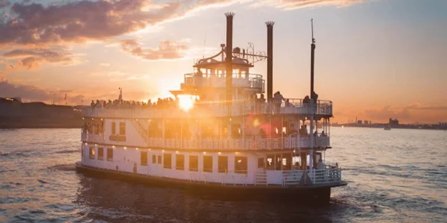 Boston Harbor Full Moon Cruise - Image 3