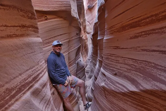 Escalante Zebra Slot Canyon Hiking Tour - Image 3