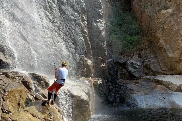 Tucson Rock Climbing and Canyoneering Half Day - Image 1