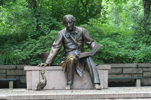 New York City Romantic Story Walk - Image 6