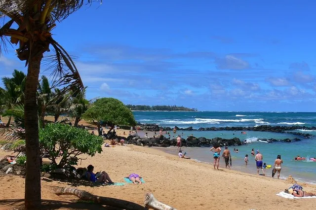 Kauai Waterfalls and Local Grinds Tour - Image 6
